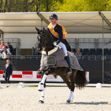 Marten Luiten overtuigend kampioen Young Riders