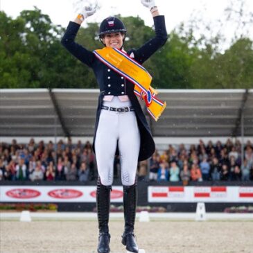 Dinja van Liere verdedigt NK Titel met Hermès